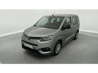 toyota proace city 1.5 d-4d shuttle