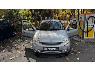 renault thalia 1.4 rn kevés km!!!