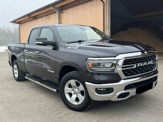 dodge ram 1500 quad cab 5.7 hemi v8 bighorn