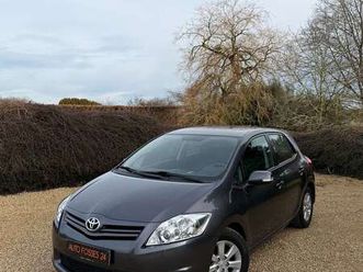 1.4 d-4d executive 90 cv gps clim garantie 1 an