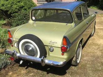 ford anglia 106e sportsman