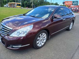nissan teana 2010