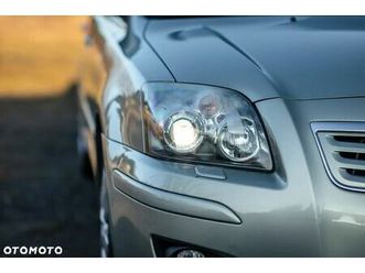 toyota avensis 1.8 vvt-i combi