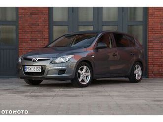 hyundai i30 i30cw 1.4 blue comfort