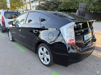 toyota prius 1.8 hsd advance