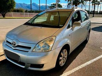 toyota - corolla verso 2.2 d4d 136cv sol