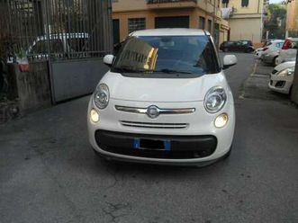 500l living 1.3 mjt pop star 85cv dualogic
