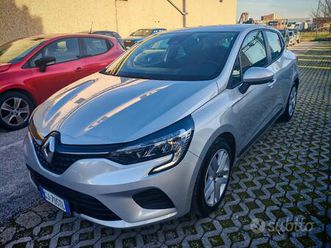 renault clio full hybrid e-tech 140 cv 5 porte int