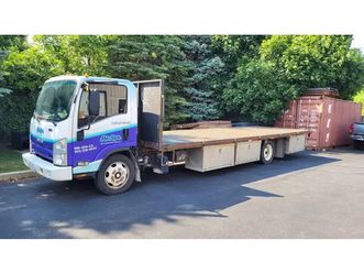 2015 isuzu nrr fixed flatbed - reduced to move