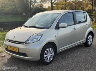 daihatsu sirion 2 - 1.3-16v comfort|airco|5 deurs|apk