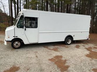 2014 ford e450 step van! only 86k! one owner! 17ft !!