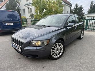 volvo s40 1.6 d summum szép állapot!