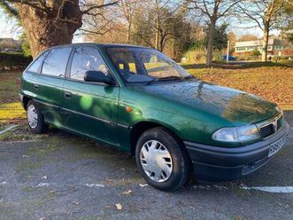 vauxhall astra 1.4 5 door december 2026 mot