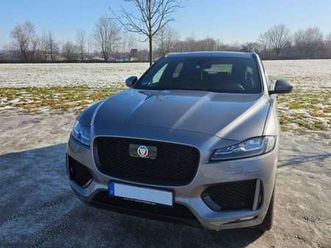 25t awd chequered flag