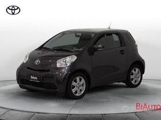 toyota iq 1.0 sol