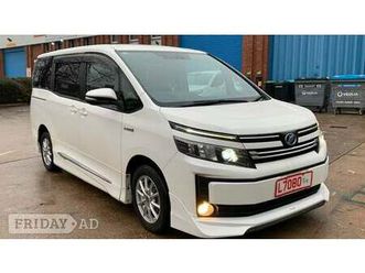 toyota voxy 2015