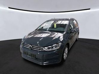 volkswagen touran comfort.dsg,7-s.ahk,acc,led,kamera,navi