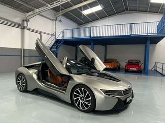 i8 roadster