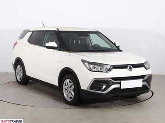 ssang yong xlv
