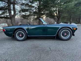 1971 triumph tr6 british racing green/ black