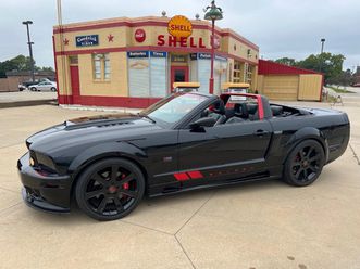2005 ford mustang saleen gt