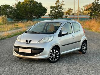 peugeot 107 1.0 urban novembro/08