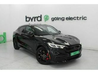 ford mustang mach-e alargada awd