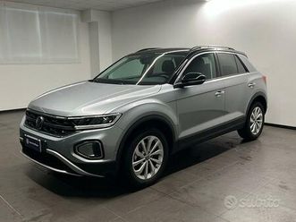 volkswagen t-roc nuovo edition plus 1.0 tsi 8...