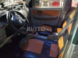 suzuki daoudia essence manuelle 2010 à laayoune