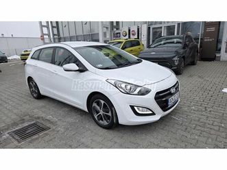 hyundai i30 cw 1.4 mpi isg comfort valós km. vezetett szervizkönyv. kifogástalan állapot!