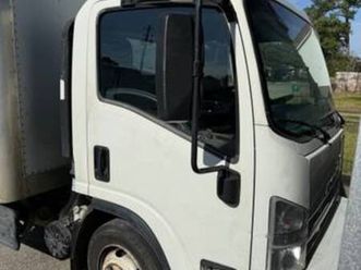 2015 isuzu nqr 18’ box truck