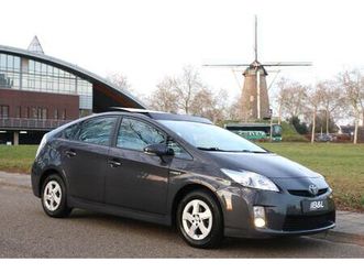 toyota prius - 1.8 comfort hybrid aut panoramadak zonnepaneel kayless go 1e eigenaar head-up display