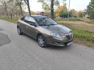 vând lancia delta mosnita noua