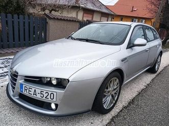 alfa romeo 159 sw 2.4 jtd 20v distinctive magyarországon 1 tulajdonos! tempomat!