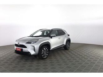 yaris cross 1.5 hybrid 5p. e-cvt awd-i trend