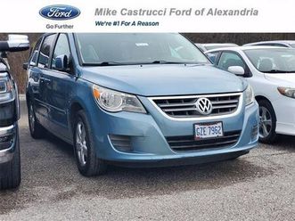 used 2010 volkswagen routan se