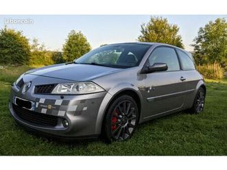 renault megane rs f1 team r26