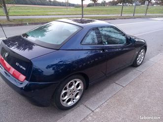a vendre alfa roméo gtv 916 2lts