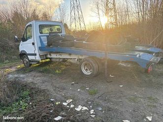 mascotte dépanneuse