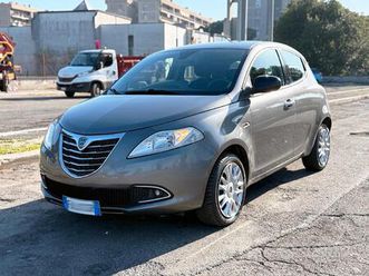 lancia ypsilon 1.2 benz. 69 cv 5 porte s&s gold e6