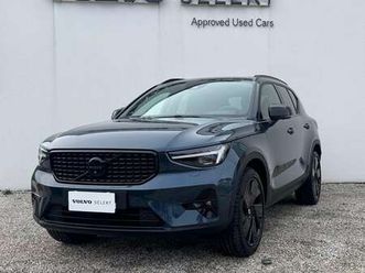xc40 2023 2.0 b3 ultra black edition auto