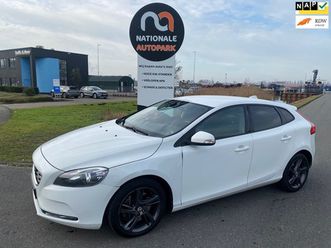 volvo v40 - 2014 * 2.0 d4 kinetic business * euro 6 * apk