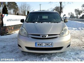 toyota sienna 3.3 le awd