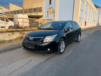 toyota avensis kombi 2.2 d-4d automatik — leder navi —tüv 09/27