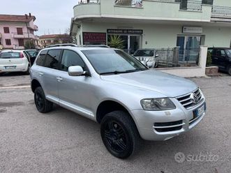 volkswagen touareg 3.0 v6 tdi dpf tiptronic