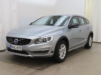 volvo v60 cross country d3 momentum aut