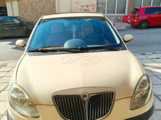 lancia ypsilon 2004