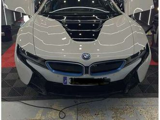i8 roadster