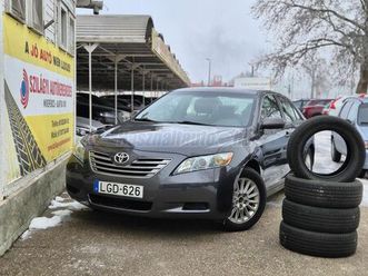 toyota camry 2.4 hybrid (automata) itt és most akció!!! 18 éve egy családban / kevés km / nyári gumik