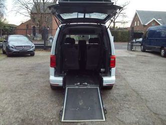caddy maxi 2.0 tdi maxi dsg handikape uitvoering.